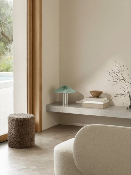 Rjav tabure iz tkanine bouclé Teddy – Blomus