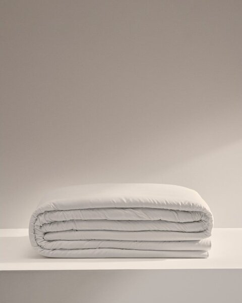 Celoletna prešita odeja 220x220 cm Mistral – Kave Home