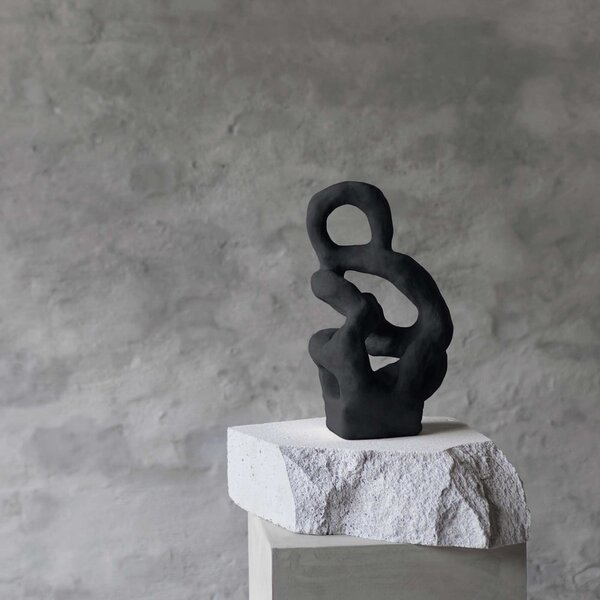 Kipec iz poliresina (višina 32 cm) Sculpture – Mette Ditmer Denmark