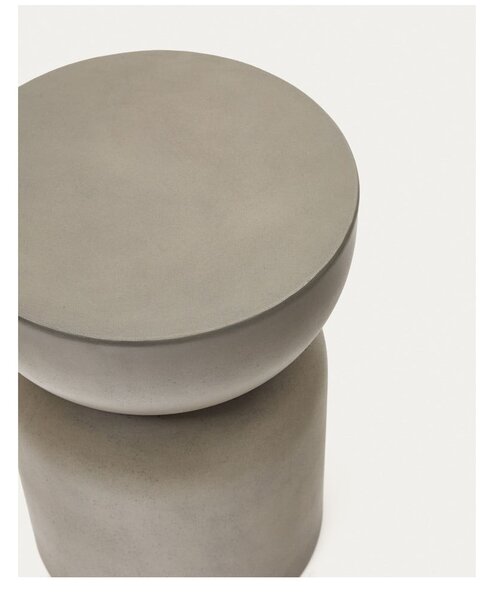 Betonska okrogla vrtna mizica ø 32 cm Garbet – Kave Home