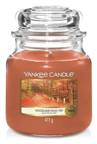 Yankee Candle - Dišeča sveča WOODLAND ROAD TRIP medium 411g 65-75 ur