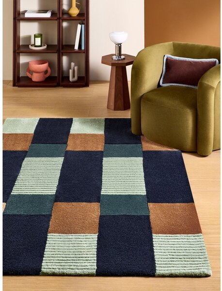 Temno modra ročno tkana preproga iz recikliranih vlaken 120x170 cm Franka – MADE