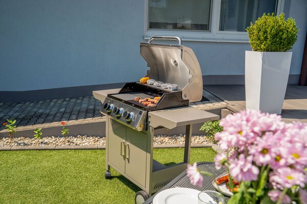 Plinski žar OKLAHOMA BBQ, 3 gorilniki, z redukcijskim ventilom, srebrna Penta CZ