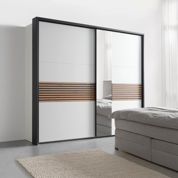 Premium Living Omara Z Drsnimi Vrati Leo
