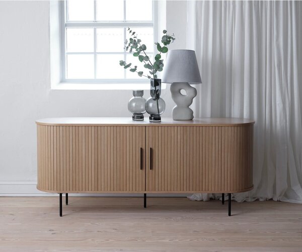 Nizka komoda v hrastovem dekorju z drsnimi vrati v naravni barvi 76x180 cm Nola – Unique Furniture