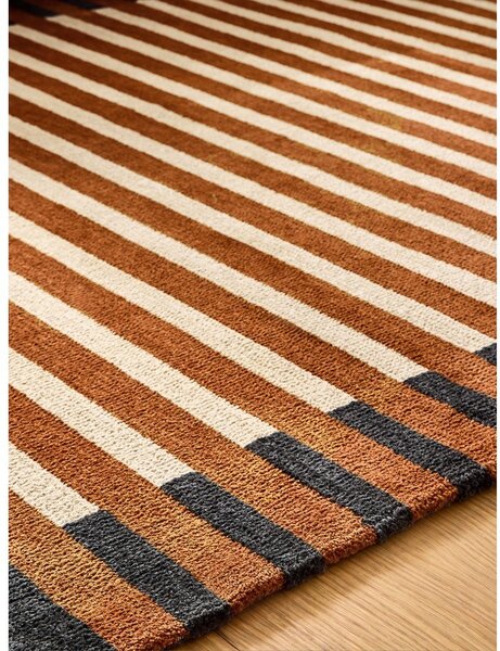 Oranžna preproga iz recikliranih vlaken 120x170 cm Lois – MADE