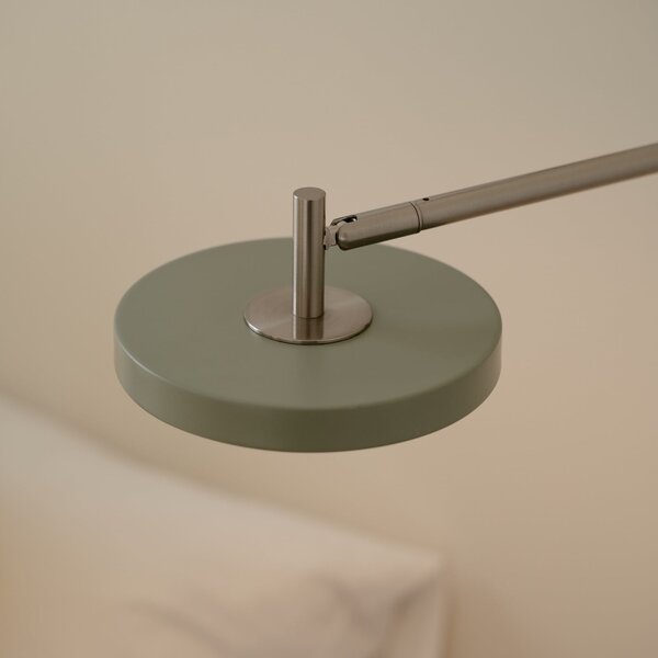 UMAGE LED-stenna svetilka Asteria Long, olivno zelena, jeklo, neposredna, zatemnjen, Zelena, spalnica, Kovina, Dizajn