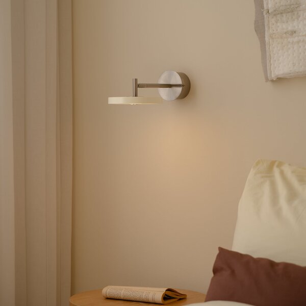 UMAGE LED-stenna svetilka Asteria Short, bela, jeklo, neposredna napeljava, zatemnjen, Bela, spalnica, Kovina, Dizajn