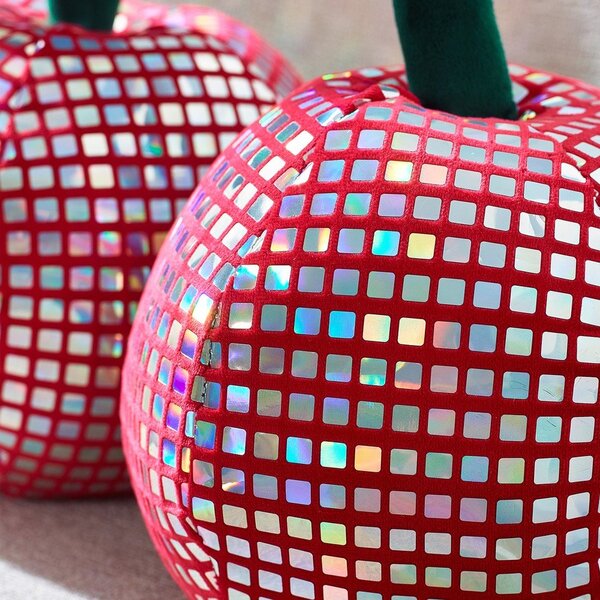 Plišasta okrasna blazina 25x30 cm Disco Cherries – Catherine Lansfield