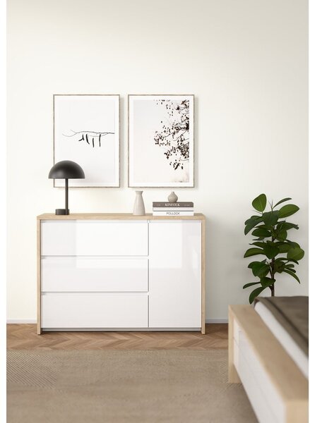 Bela komoda v hrastovem dekorju 119x84x48 cm Next – Tvilum