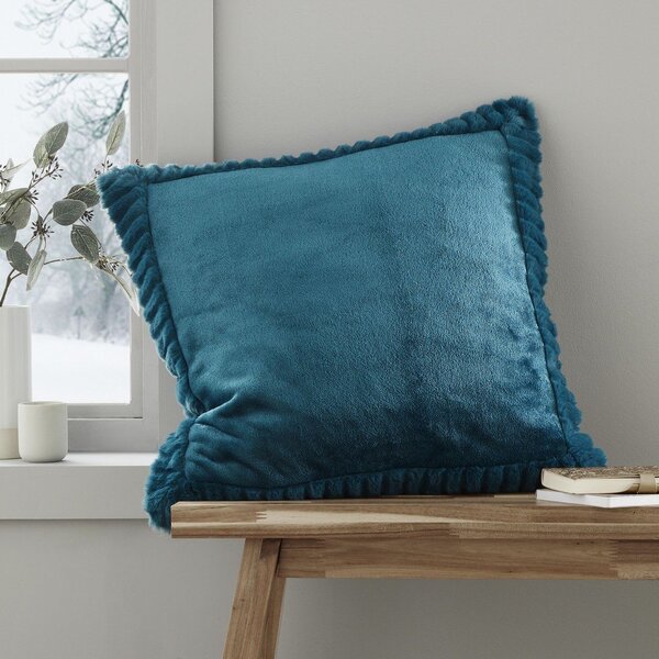 Okrasna blazina 55x55 cm Velvet and Faux Fur - Catherine Lansfield