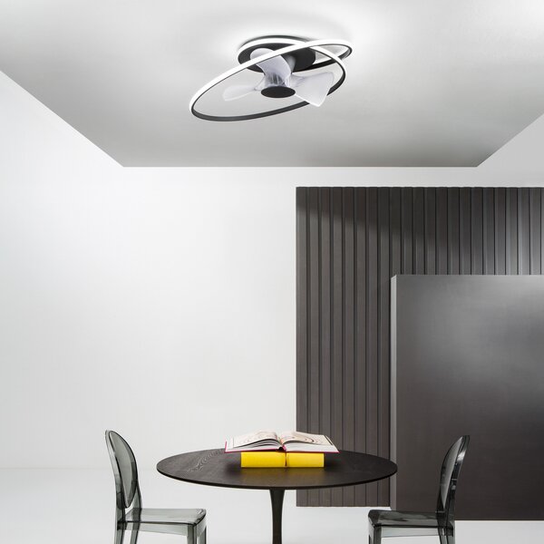 INTEC LED stropni ventilator Storm, črno-bel, Ø 77 cm CCT, tiho delovanje, zatemnjen, Črna, Dnevna soba / jedilnica, Kovina, Sodobni