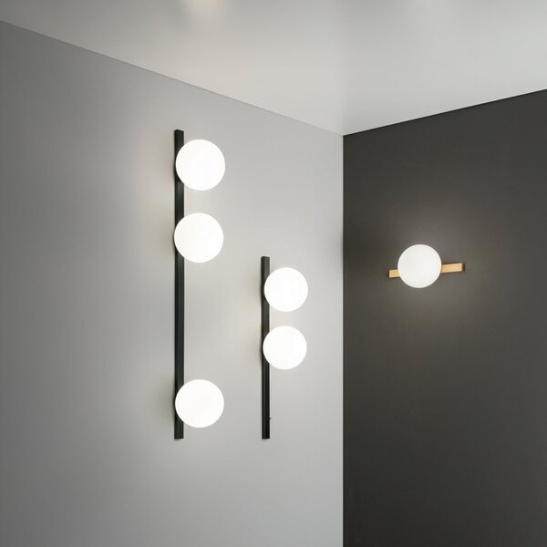 Luce Ambiente Design Stenska svetilka Enoire, višina 90 cm, črna, kovina/steklo, 3-žarilna, zatemnjen, Črna, Dnevna soba / jedilnica, Kovina, Sodobni