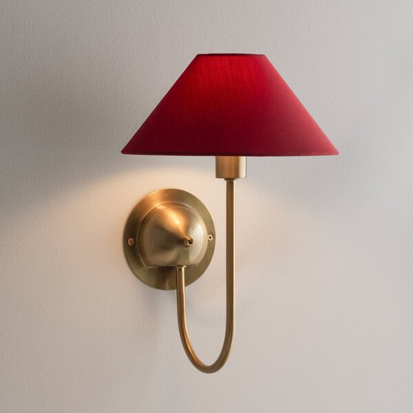 Globen Lighting stenska svetilka IRIS, bordo rdeča, višina 32 cm, Rdeča, Dnevna soba / jedilnica, Tkanine / tekstil, Skandinavski
