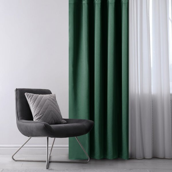Temno zelena zavesa za delno zatemnitev 140x270 cm Kierra – Restilo