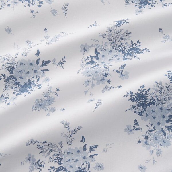 Bela/modra enojna posteljnina 135x200 cm Lucie Floral Frill – Catherine Lansfield