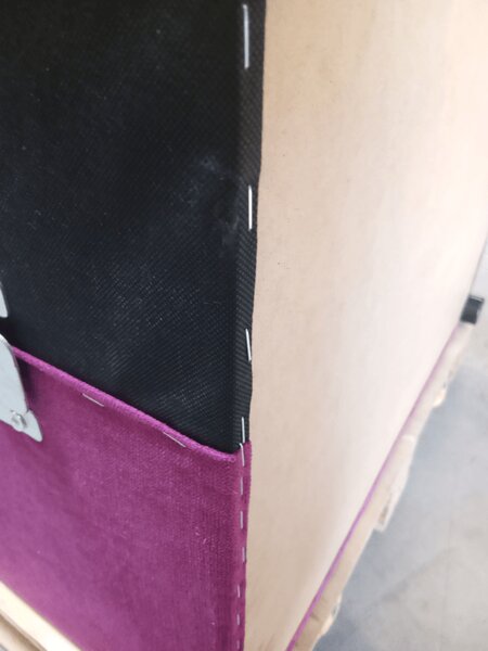 PROMOCIJA Oblazinjena postelja boxspring GLORIEN 140x200 cm škrlatna II. kakovost