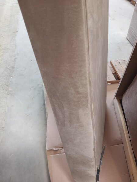 AKCIJA Raztegljiva sedežna garnitura v obliki črke U VENORIA 285x146 cm, bež + 2 blazini BREZPLAČNO II. kakovost