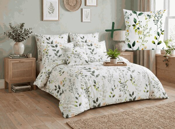 Komplet posteljnine iz mikrovlaken FLORAMA bel + prevleka za vzglavnik 45 x 45 cm BREZPLAČNO