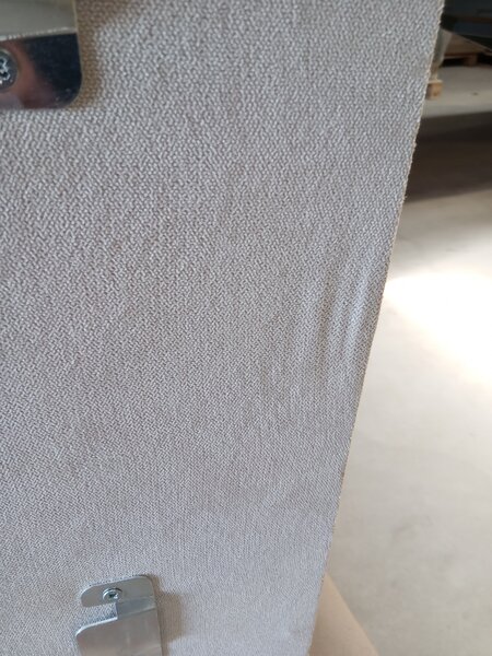 PROMOCIJA Raztegljiva dvostranska sedežna garnitura v obliki L SEVIO 246x145 cm, kremna + 2 blazini BREZPLAČNO II. kakovost
