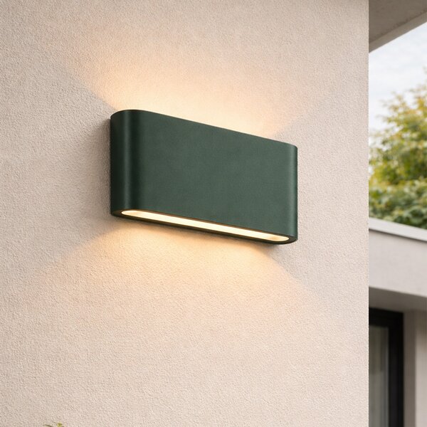 Moderna zunanja stenska svetilka temno zelena 17,5 cm vklj. LED IP65 - Batt
