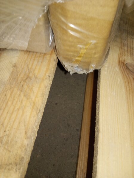 AKCIJA Oblazinjena postelja boxspring ISPIRA 140x200 cm siva II. kakovost Vzmetnica: Vzmetnica Bonell