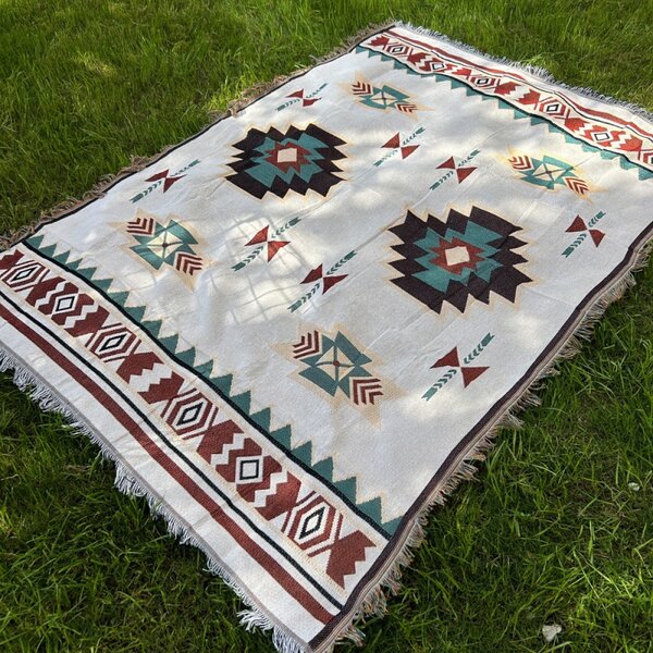 Piknik odeja v slogu BOHO z azteškim vzorcem 130 x 180 cm