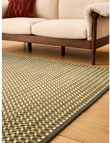 Kaki zelena ročno tkana preproga iz mešanice volne 120x170 cm Ember – MADE