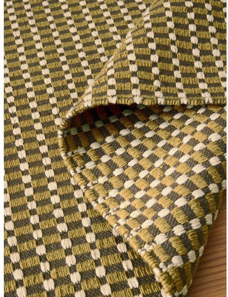 Kaki zelena ročno tkana preproga iz mešanice volne 120x170 cm Ember – MADE