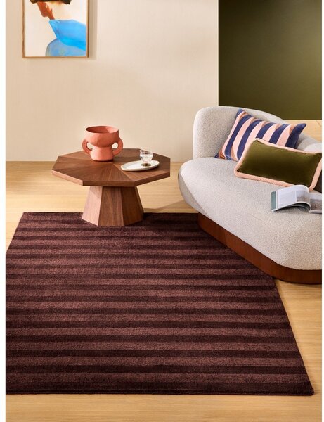 Bordo rdeča ročno tkana preproga iz recikliranih vlaken 160x230 cm Connor – MADE