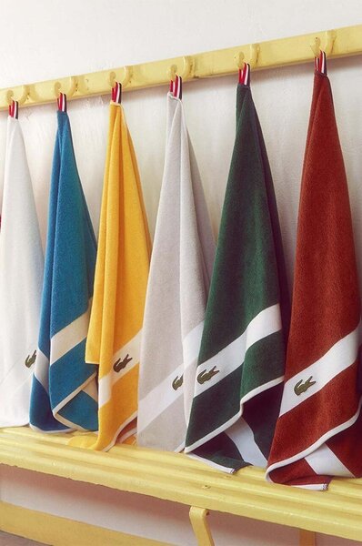 Lacoste Srednje velika bombažna brisača Lacoste 70 x 140 cm