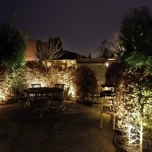 Set 4 črnih vrtnih reflektorjev, vključno z LED IP68 - Garly