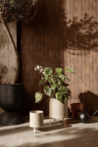 Ferm Living Cvetlični lonec z okvirjem ferm LIVING Bau Pot S/18 x 24 cm