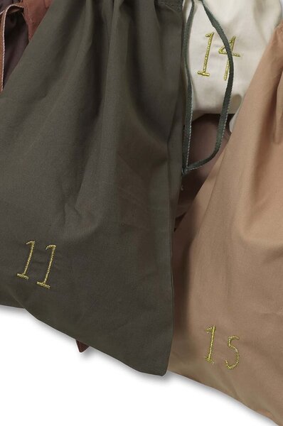 Ferm Living Adventni koledar za otroke ferm LIVING Christmas Countdown