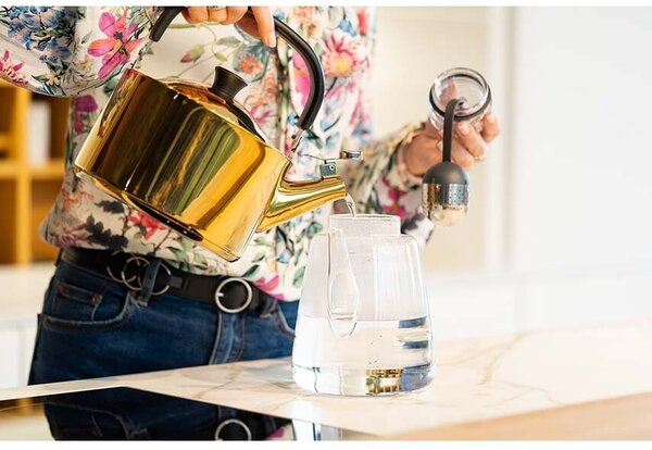 Vialli Design Čajnik s piščaljo Vialli Design 1,5 L