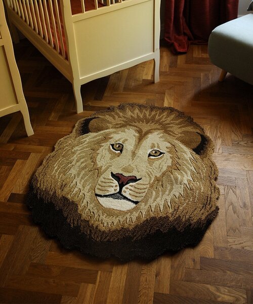 Doing Goods Volnena preproga Doing Goods Ari Lion Head 113 x 95 cm