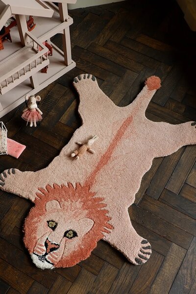 Doing Goods Volnena preproga Doing Goods Pinky Lion Rug
