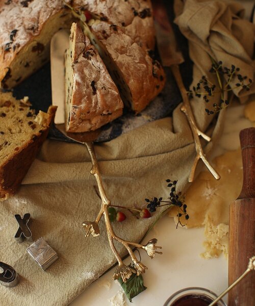 Doing Goods Lopatica in nož za pecivo Doing Goods Ava Blossom Cake Set