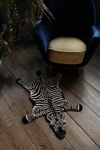 Doing Goods Volnena preproga Doing Goods Stripey Zebra 102 x 67 cm