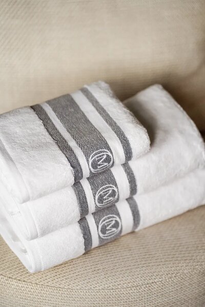 Officine Monogram Velika bombažna brisača Officine Monogram Monogram Linea 100 x 160 cm