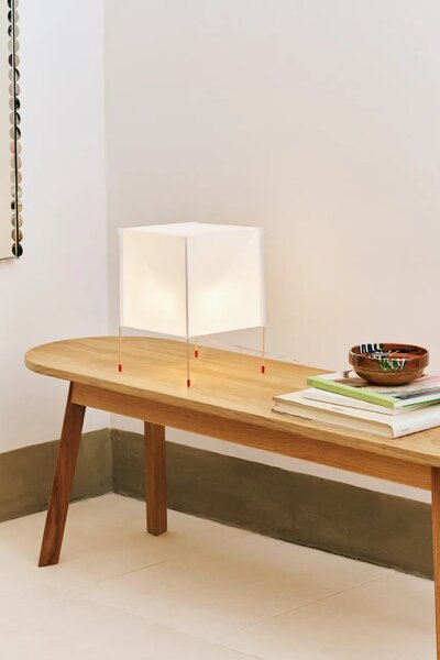 HAY Namizna led svetilka HAY Paper Cube 21,5 x 21,5 x 30,5 cm