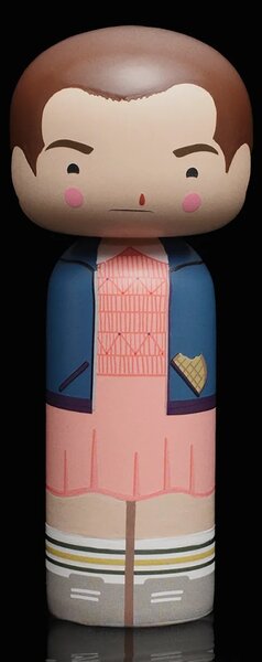 Lucie Kaas Dekorativna figura Lucie Kaas Kokeshi x Stranger Things 14,5 cm