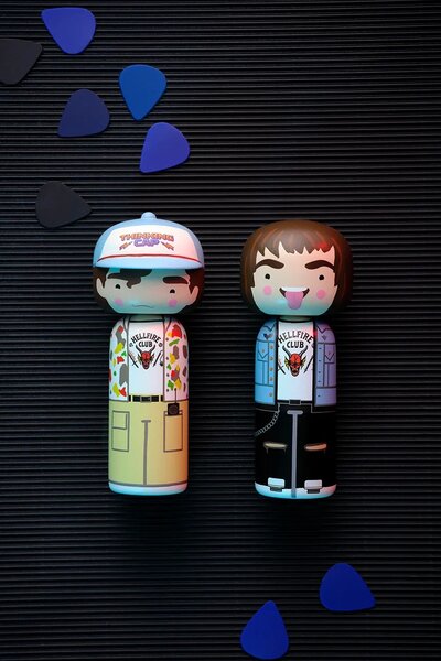 Lucie Kaas Dekorativna figura Lucie Kaas Kokeshi x Stranger Things 15,5 cm