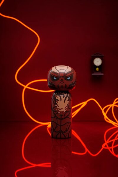 Lucie Kaas Dekorativna figura Lucie Kaas Kokeshi x Stranger Things 15,5 cm