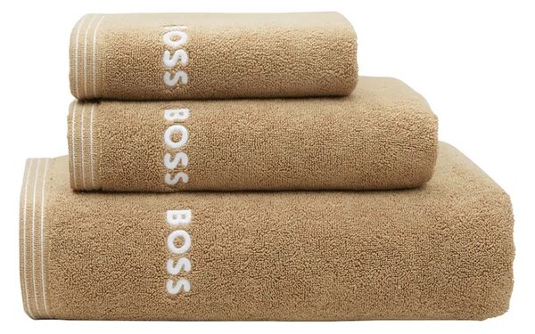 BOSS Srednje velika bombažna brisača BOSS EDGE Pecan 70 x 140 cm