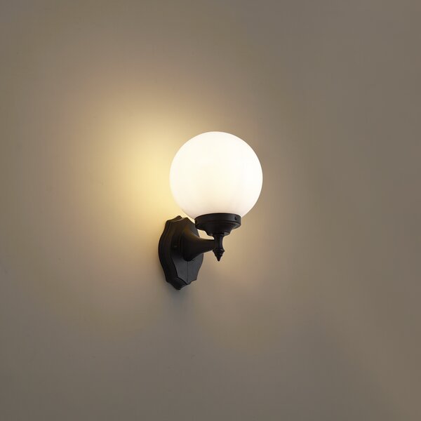 Klasična zunanja stenska svetilka črna z opalnim steklom IP44 - Champs