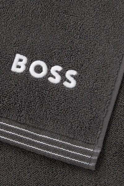 BOSS Srednje velika bombažna brisača BOSS EDGE Graphite 70 x 140 cm