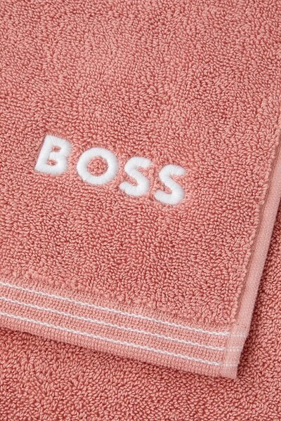 BOSS Srednje velika bombažna brisača BOSS EDGE Blush 70 x 140 cm