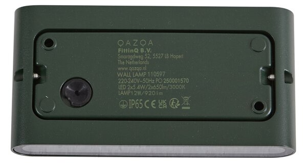 Moderna zunanja stenska svetilka temno zelena 17,5 cm vklj. LED IP65 - Batt