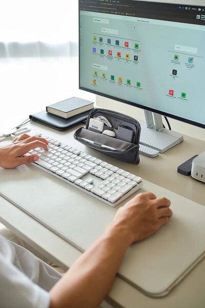 Orbitkey potovalni pisarniški organizator iz tekstilnega materiala